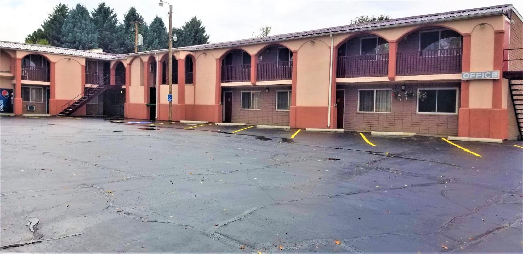Town House Motor Inn Worland Екстериор снимка